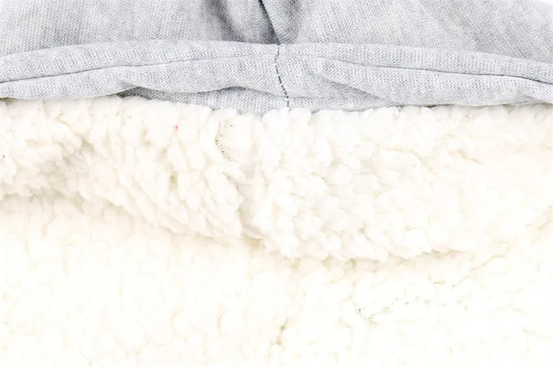 2018 New Winter Women Woolen Coat S-5XL Casual Hooded Wool Warm Jacket for Women Horn Button Outwear Solid Loose Coat Girls
2018 New Winter Women Woolen Coat S-5XL Casual Hooded Wool Warm Jacket for Women Horn Button Outwear Solid Loose Coat Girls