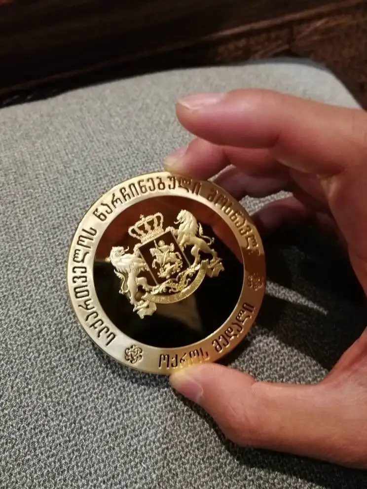 Недорогие монеты из цинкового сплава по низкой цене, 3d монеты с золотым и серебряным покрытием, Лидер продаж, золотые и металлические монеты
Недорогие монеты из цинкового сплава по низкой цене, 3d монеты с золотым и серебряным покрытием, Лидер продаж, золотые и металлические монеты
