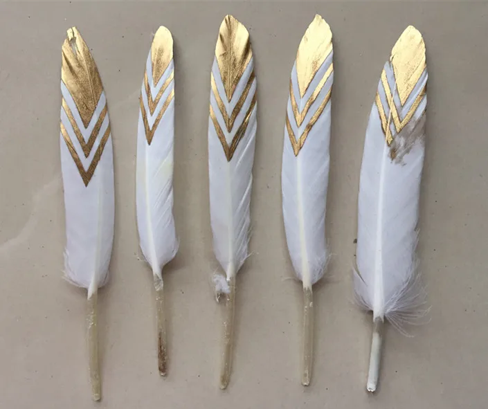Оптовая продажа 10 штук самых новых уникальных перьев золотой гусеницы/утки 10-15 см 4-6 дюйма декоративные перья 12 цветов на выбор.
