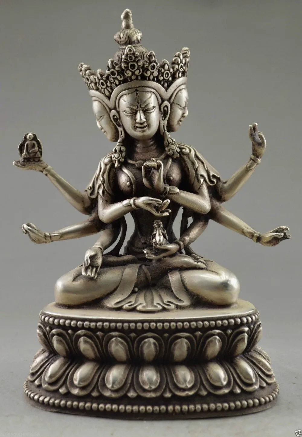 

Коллекционная декоративная старинная ручная работа тибетская Серебряная резная статуя Будды с 3 головами и 6 руками