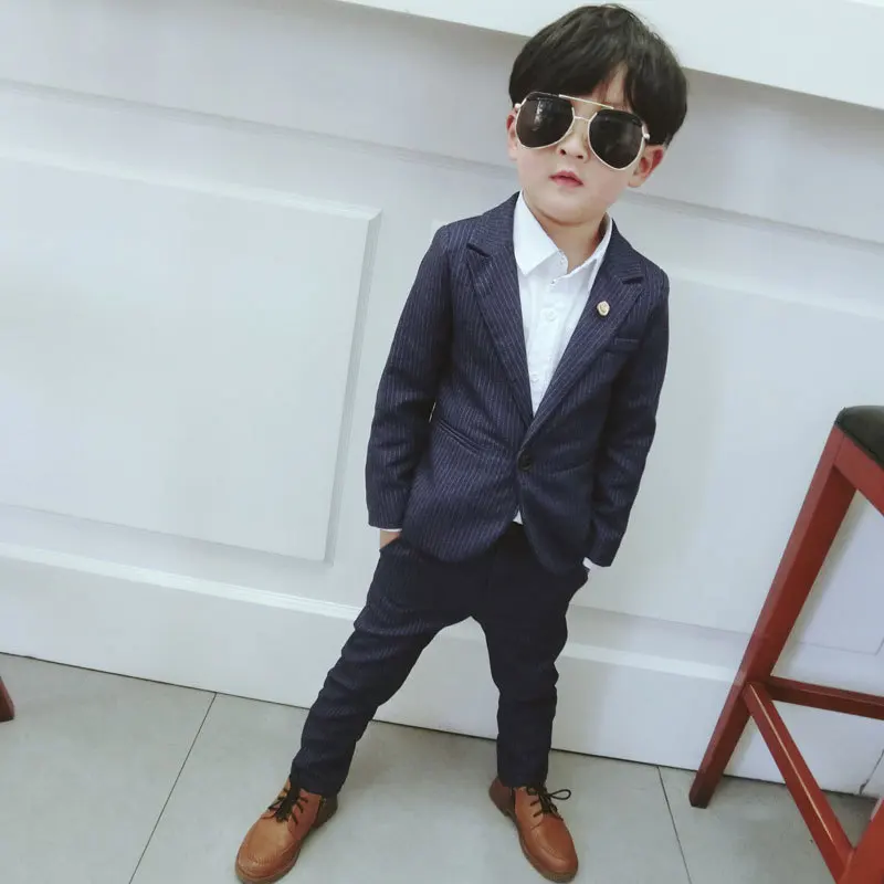 2018 new arrival fashion baby boys kids striped designer boy suit for weddings formal blue wedding boy suits 2pcs jackets pant
2018 new arrival fashion baby boys kids striped designer boy suit for weddings formal blue wedding boy suits 2pcs jackets pant