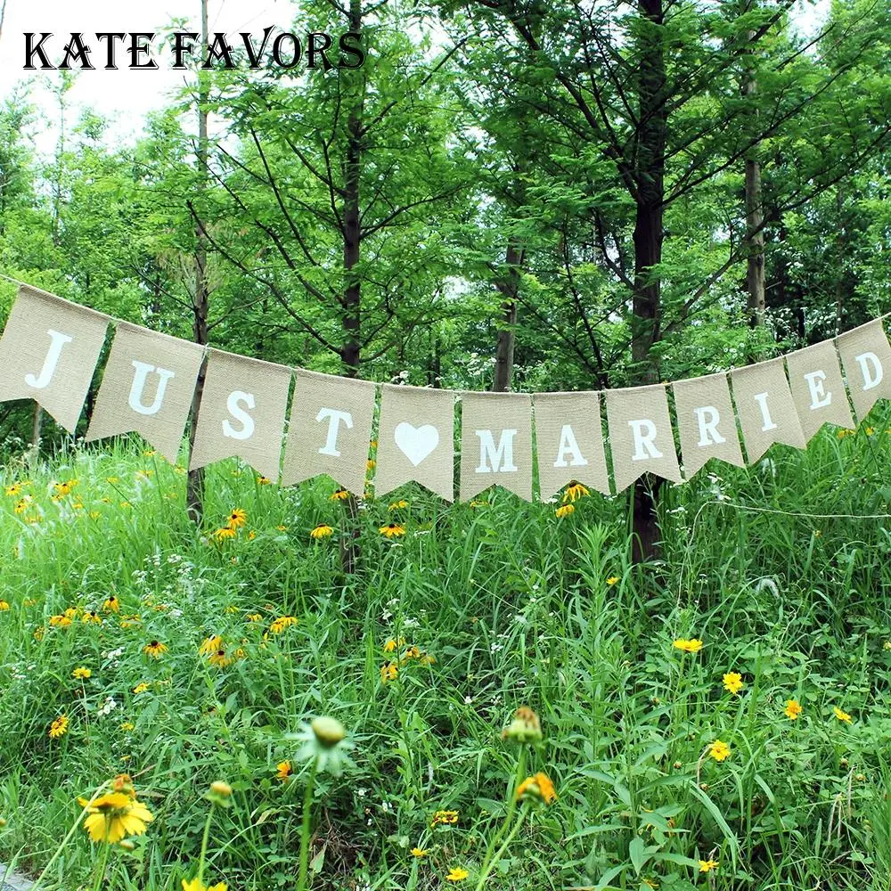 Jute Burlap JUST MARRIED Bunting Banner Vintage Hessian Flag for Wedding Party Decoration
Jute Burlap JUST MARRIED Bunting Banner Vintage Hessian Flag for Wedding Party Decoration