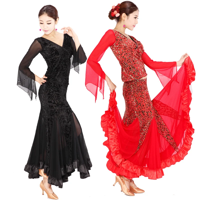 new long sleeved cashmere velvet leopard modern dance ballroom dance skirt suit A-0494
new long sleeved cashmere velvet leopard modern dance ballroom dance skirt suit A-0494