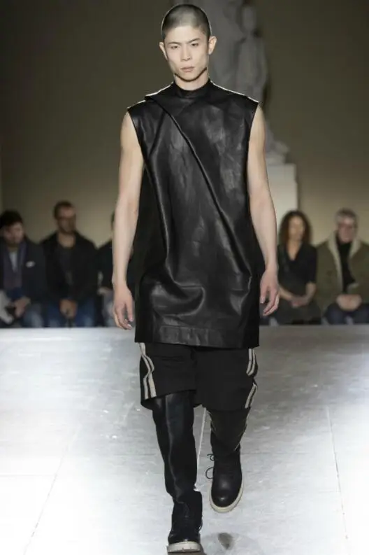 2022 men's clothing Hair Stylist Walking show front folding imitation leather Sleeveless PU Vest Plus Size male Singer costumes
2022 men's clothing Hair Stylist Walking show front folding imitation leather Sleeveless PU Vest Plus Size male Singer costumes