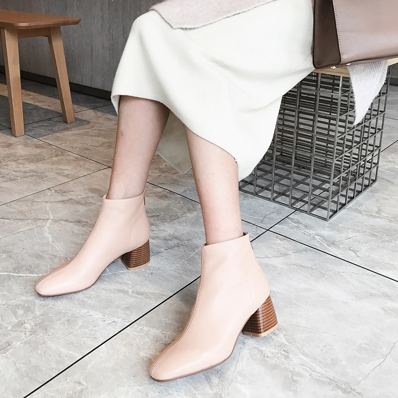 ISNOM High Heels Wood Short Boots Women Ankle Booties Square Toe Shoes Female Zip Sheepskin Shoes Ladies Autumn 2019 New Black
ISNOM High Heels Wood Short Boots Women Ankle Booties Square Toe Shoes Female Zip Sheepskin Shoes Ladies Autumn 2019 New Black