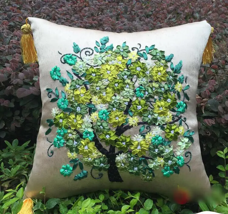 1pcs 40x40cm green red flower happy tree Ribbon embroidery kit pillow cover set handcraft DIY handmade needlework art home decor
1pcs 40x40cm green red flower happy tree Ribbon embroidery kit pillow cover set handcraft DIY handmade needlework art home decor