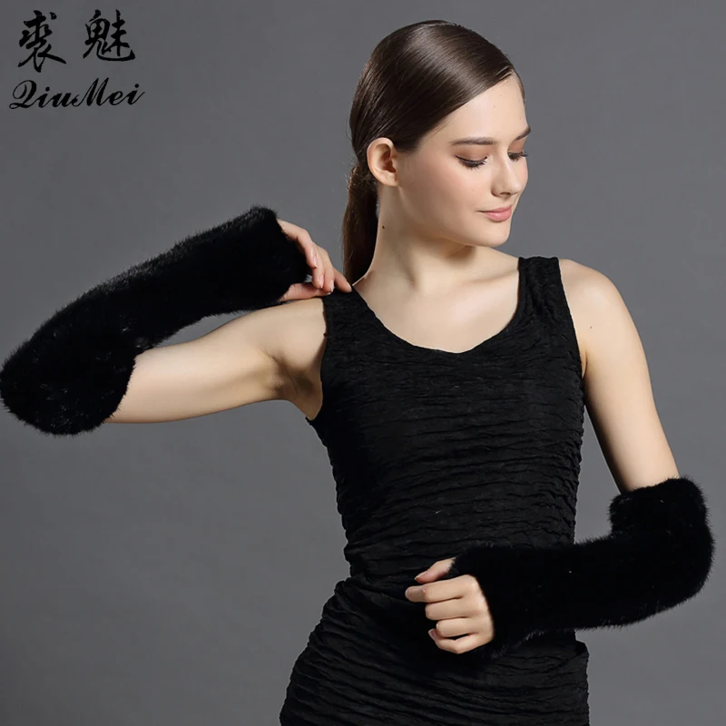 Women Fur Mittens 2018 Girl Fashion Gloves Female New Warm Mink Fur Gloves Female Long Fashion Ladies Real Winter Fur glove 40cm
Women Fur Mittens 2018 Girl Fashion Gloves Female New Warm Mink Fur Gloves Female Long Fashion Ladies Real Winter Fur glove 40cm