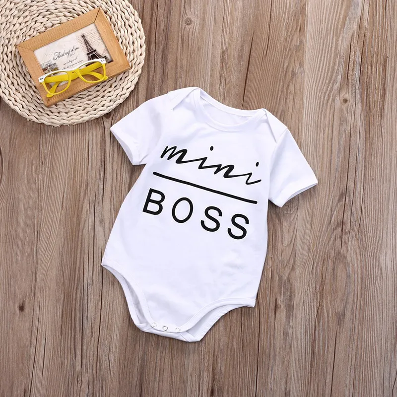 Боди с принтом мини-Boss и надписью для новорожденных Милый хлопковый цельный