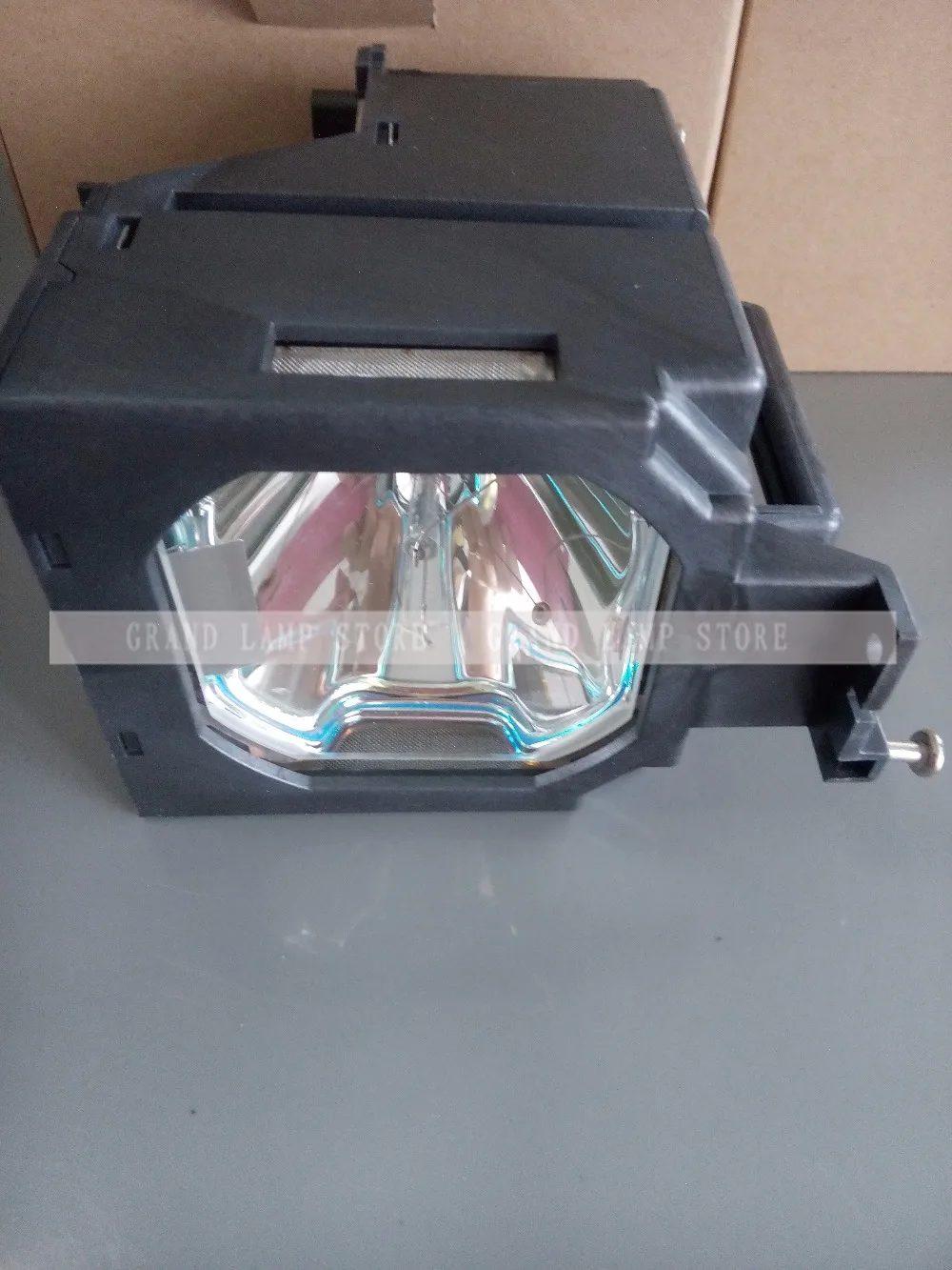 Free Shipping! 610 351 5939/POA-LMP146 Replacement Lamp with housing For EIKI LC-HDT1000 ; SANYO PLC-HF10000L Happybate
Free Shipping! 610 351 5939/POA-LMP146 Replacement Lamp with housing For EIKI LC-HDT1000 ; SANYO PLC-HF10000L Happybate