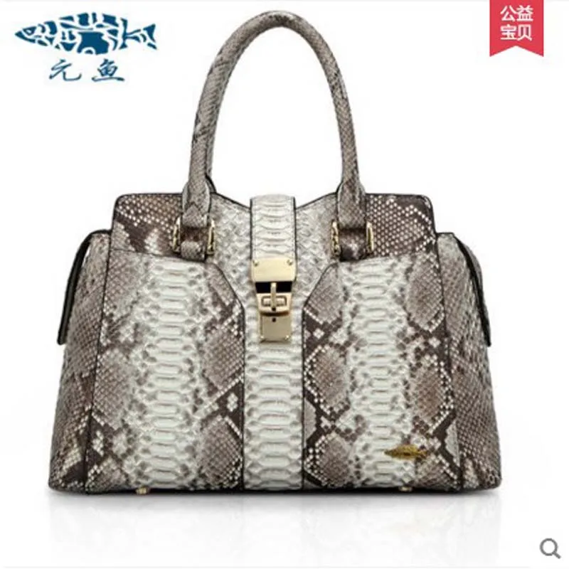 yuanyu new real python leather women handbag fashion Europe leisure handbag serpentine wrist package women handbag
yuanyu new real python leather women handbag fashion Europe leisure handbag serpentine wrist package women handbag