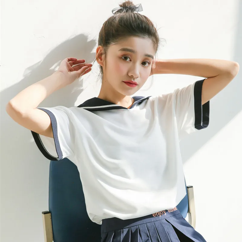 2022 New Japan Style Cute Sailor Collar Short Sleeve T Shirt Women Summer Casual Loose Tops Tees Harajuku Woman Kawaii Tshirt
2022 New Japan Style Cute Sailor Collar Short Sleeve T Shirt Women Summer Casual Loose Tops Tees Harajuku Woman Kawaii Tshirt