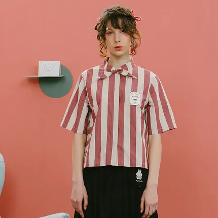 Fashion Loose Women Cotton Blouse Red Striped Shirt Tops Bow Collar Lace Up Ribbons Back Short Sleeve Ladies Blouses Summer Top
Fashion Loose Women Cotton Blouse Red Striped Shirt Tops Bow Collar Lace Up Ribbons Back Short Sleeve Ladies Blouses Summer Top