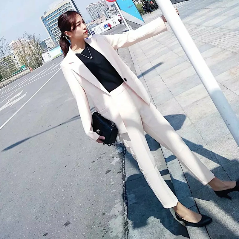 Pure color suit suit women's casual slim slimming handsome fashion small suit new single buckle two-piece JQ528
Pure color suit suit women's casual slim slimming handsome fashion small suit new single buckle two-piece JQ528