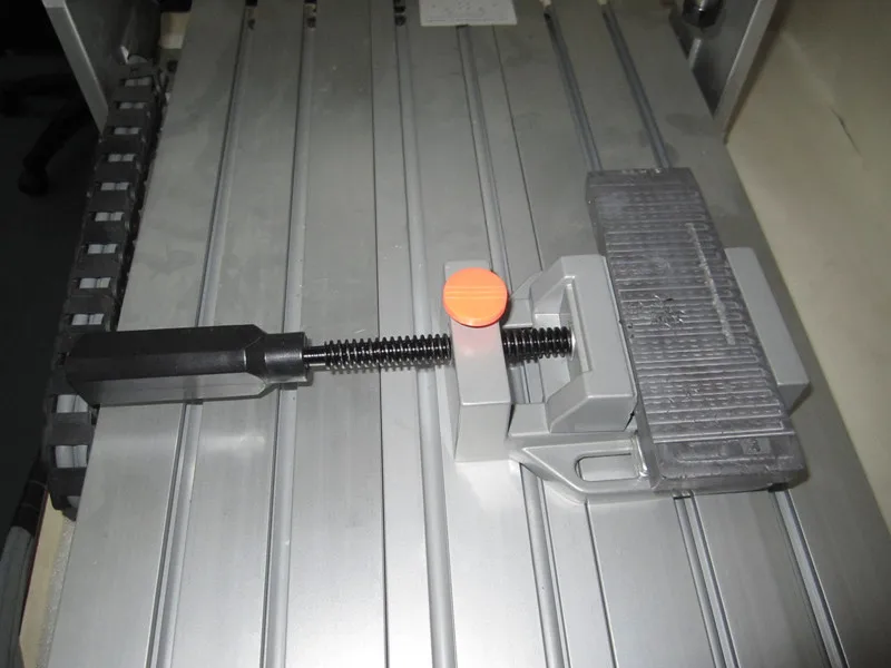 Mini cnc router 3040 Z-S, 4 axis drilling milling machine with wireless handwheel and engravnig clamp, free tax to Russia
Mini cnc router 3040 Z-S, 4 axis drilling milling machine with wireless handwheel and engravnig clamp, free tax to Russia