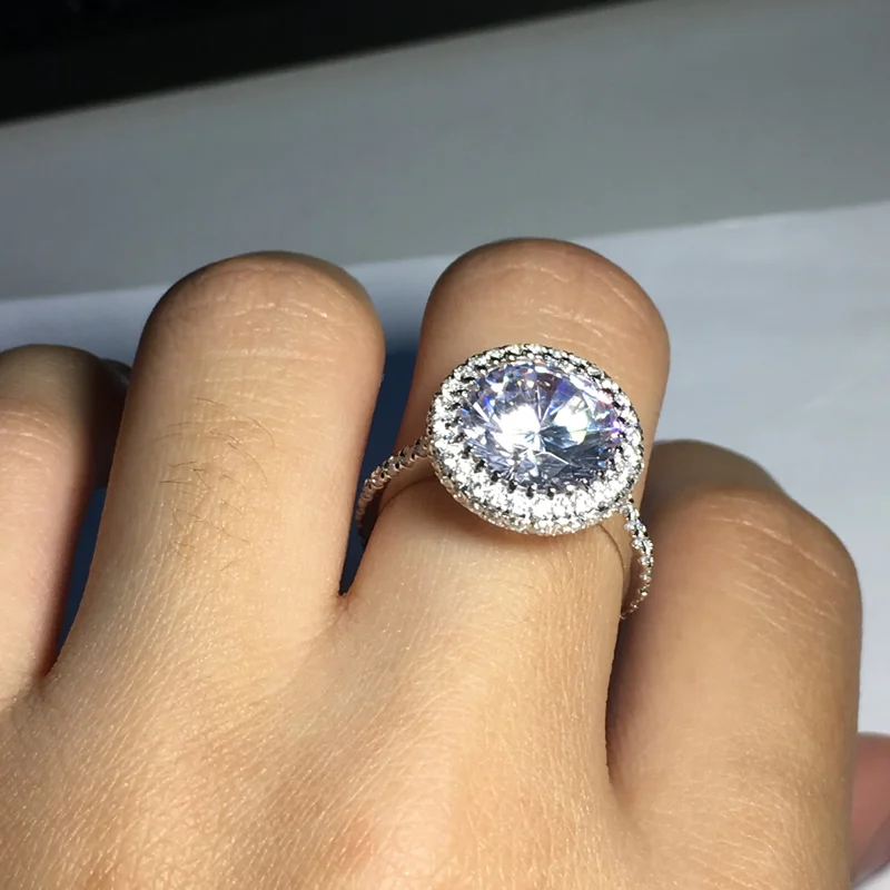 ANZIW Crown 4 Carat Halo Ring 925 Sterling Silver Round Cut SONA NSCD Ring Wedding Engagement Ring Women Anniversary Rings Gifts
ANZIW Crown 4 Carat Halo Ring 925 Sterling Silver Round Cut SONA NSCD Ring Wedding Engagement Ring Women Anniversary Rings Gifts