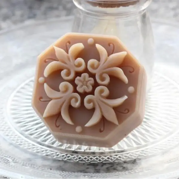 flower handmade Soap Making Mould Octagonal pattern Silicone Craft silicone soaps mould DIY Candle Resin Mold mousse mold Soap M
flower handmade Soap Making Mould Octagonal pattern Silicone Craft silicone soaps mould DIY Candle Resin Mold mousse mold Soap M