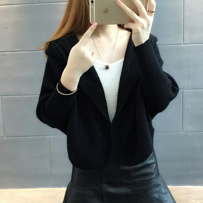 2020 Women Autumn Winter Hot Selling Hooded Sweater Cardigan Female Batwing Sweater Coat Short Paragraph Thick Knit Cardigan O38
2020 Women Autumn Winter Hot Selling Hooded Sweater Cardigan Female Batwing Sweater Coat Short Paragraph Thick Knit Cardigan O38