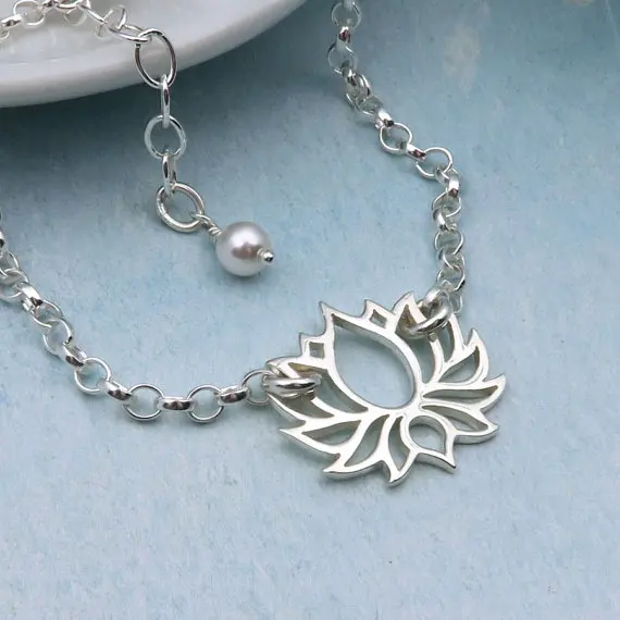 Silver Lotus Bracelet Yoga Bracelet Buddhist Bracelet Lotus Flower Jewelry LQ0036
Silver Lotus Bracelet Yoga Bracelet Buddhist Bracelet Lotus Flower Jewelry LQ0036