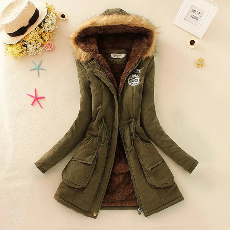 2018 Winter New Women's Military Chapter Hooded Fur Collar Waist And Velvet Thick Warm Long Cotton Coat
2018 Winter New Women's Military Chapter Hooded Fur Collar Waist And Velvet Thick Warm Long Cotton Coat