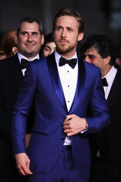 2019 Classy Custom Made Blue Mens Wedding Suits Two Pieces Slim Fit Groomsmen Tuxedo Cheap Prom Suit(Jacket+Pants) Costume Homme
2019 Classy Custom Made Blue Mens Wedding Suits Two Pieces Slim Fit Groomsmen Tuxedo Cheap Prom Suit(Jacket+Pants) Costume Homme