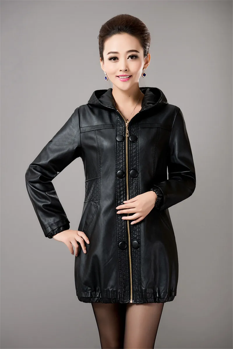 Куртка TEAEGG женская черная с капюшоном из искусственной кожи на осень и зиму 2020 |