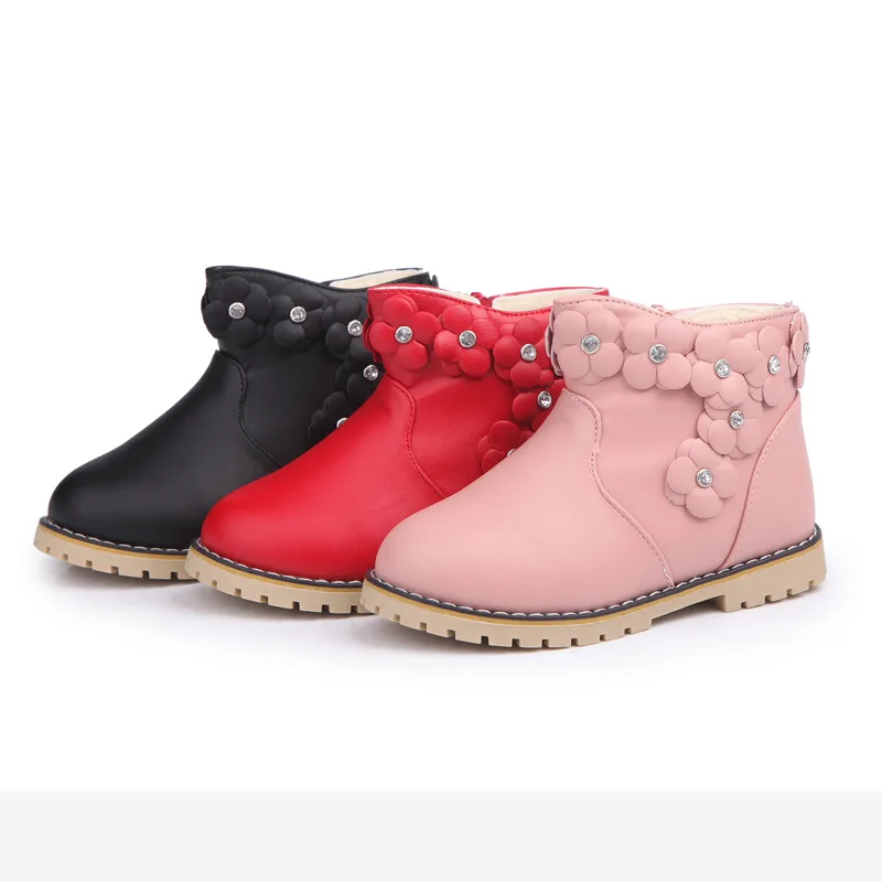 Autumn winter boots 2018 floral baby girl shoes Flat princess toddler shoes Non-slip Super soft and comfortable British style
Autumn winter boots 2018 floral baby girl shoes Flat princess toddler shoes Non-slip Super soft and comfortable British style