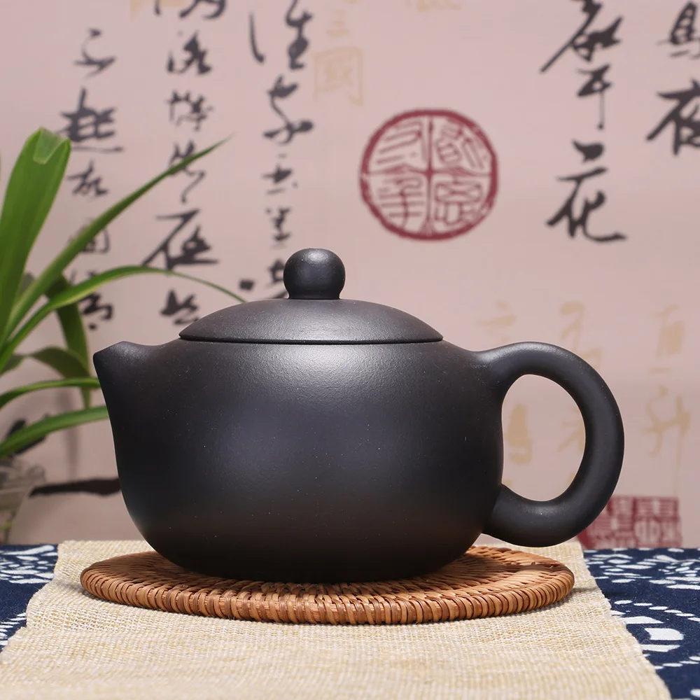 H-0036 memento, Yixing purple sand pot, pure and full handmade, original mine, black mud and slime teapot teapot
H-0036 memento, Yixing purple sand pot, pure and full handmade, original mine, black mud and slime teapot teapot