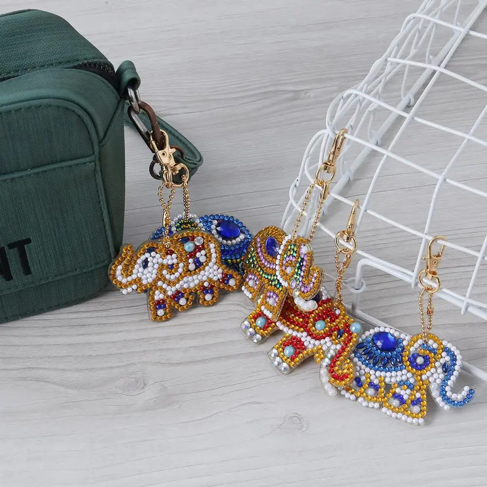 5Pcs DIY Multi-shaped Diamon Painting Keychain Pendant Elephant Key Holder Key Chain Keyring for Women Bag dECORATION
5Pcs DIY Multi-shaped Diamon Painting Keychain Pendant Elephant Key Holder Key Chain Keyring for Women Bag dECORATION