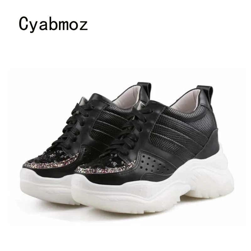 Cyabmoz/Женская обувь, увеличивающая рост; повседневная женская обувь на платформе и высоком каблуке с блестками; кроссовки; Zapatos Mujer Tenis Feminino
Cyabmoz/Женская обувь, увеличивающая рост; повседневная женская обувь на платформе и высоком каблуке с блестками; кроссовки; Zapatos Mujer Tenis Feminino