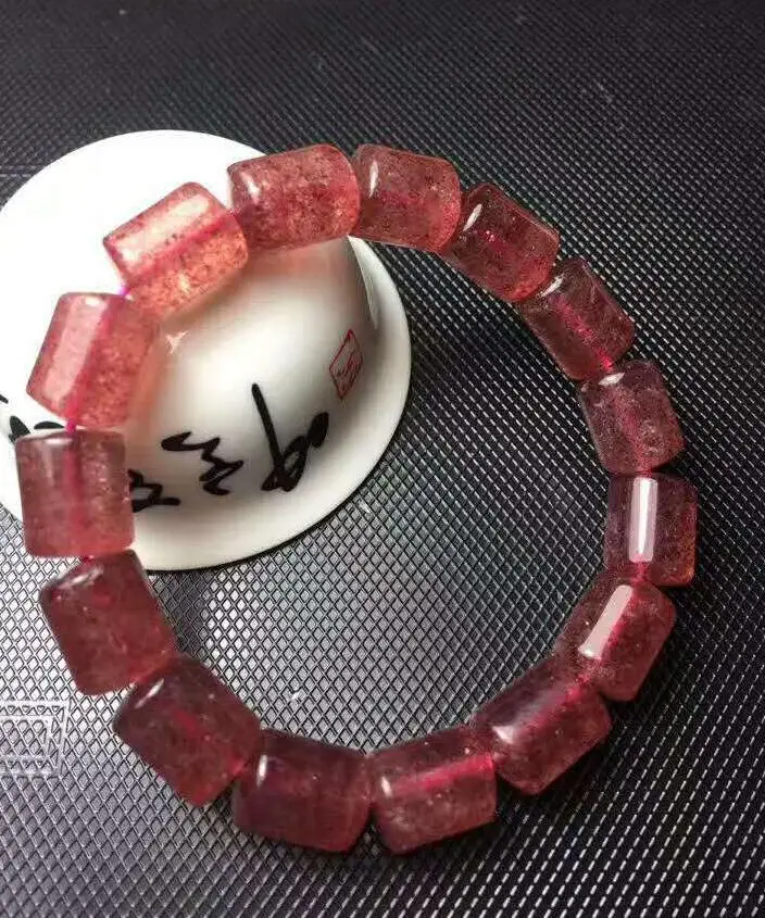 New Grade A Free Shipping Natural Red Ice Strawberry Crystal Stretch Barrel Beads One Bracelet AAA fine jewelry
New Grade A Free Shipping Natural Red Ice Strawberry Crystal Stretch Barrel Beads One Bracelet AAA fine jewelry