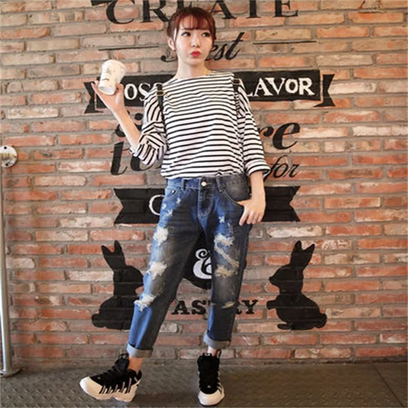 2018 Women's spring and summer new large size Korean version of nine pants Harlan fashion hole loose jeans TB18308
2018 Women's spring and summer new large size Korean version of nine pants Harlan fashion hole loose jeans TB18308