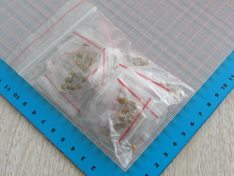Free Ship 180pcs/lot High Quality DIP Monolithic Ceramic Capacitor kit 20PF-105(1UF) 50V 18value*10pcs
Free Ship 180pcs/lot High Quality DIP Monolithic Ceramic Capacitor kit 20PF-105(1UF) 50V 18value*10pcs
