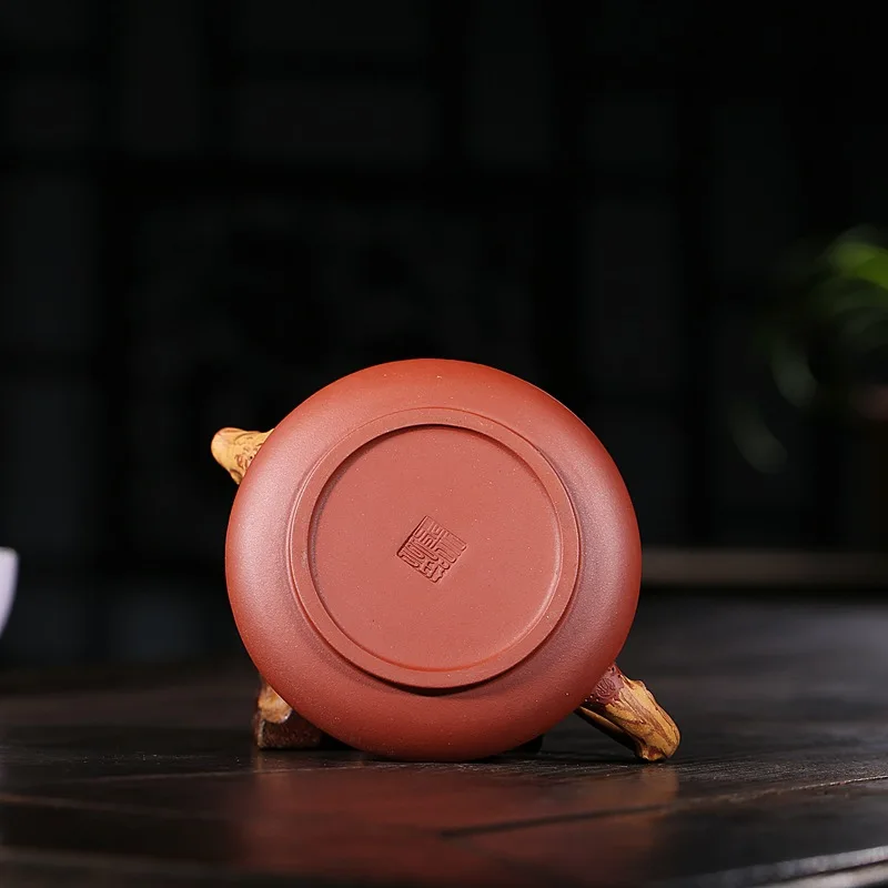 270ml Yixing Purple Clay Teapot Hand Painted Zisha Pot Kung Fu Tea Set Puer Kettle Drinkware Household Decoration Ornamental
270ml Yixing Purple Clay Teapot Hand Painted Zisha Pot Kung Fu Tea Set Puer Kettle Drinkware Household Decoration Ornamental