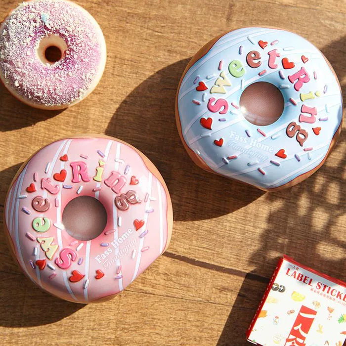 20PCS Small Doughnut Tin Candy Box Wedding Favor Box Baby Shower Kids Birthday Party Gift Box Christmas Gift Packaging Box
20PCS Small Doughnut Tin Candy Box Wedding Favor Box Baby Shower Kids Birthday Party Gift Box Christmas Gift Packaging Box