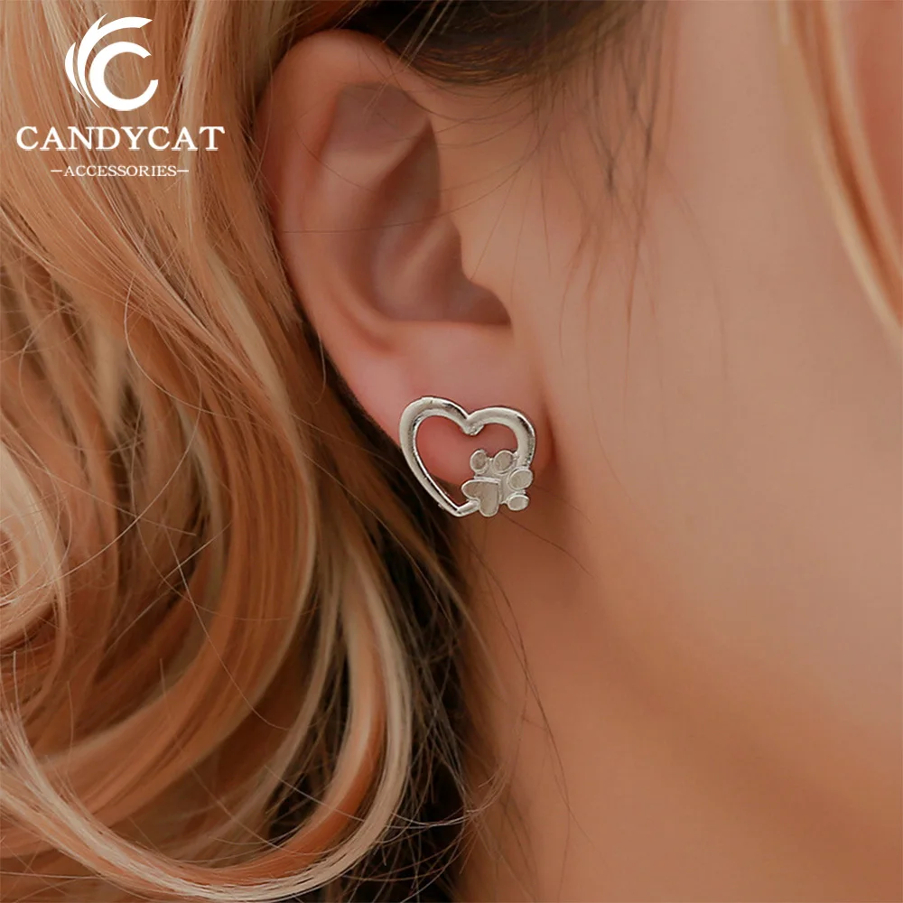 Trendy Stud Earrings For Women Fashion Sliver Gold Earrings Simple Sweet Hollow Heart Stud Earrings Party Gift Jewelry Wholesale
Trendy Stud Earrings For Women Fashion Sliver Gold Earrings Simple Sweet Hollow Heart Stud Earrings Party Gift Jewelry Wholesale