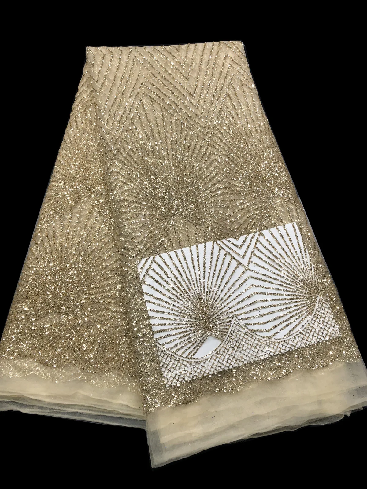 2018 Latest French Nigerian Laces Fabrics High Quality Tulle African Laces Fabric Wedding African French Tulle Lace CD1822
2018 Latest French Nigerian Laces Fabrics High Quality Tulle African Laces Fabric Wedding African French Tulle Lace CD1822