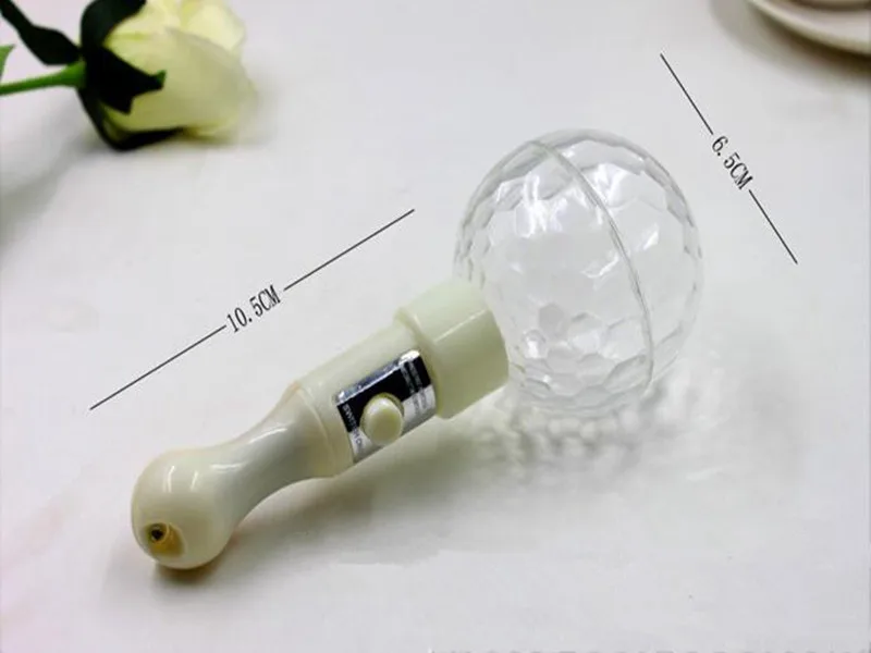 Round Ball LED Glowing Light Sticks Kids Flashing Projection Sticks Gift Toy Halloween Glow Party Supplies
Round Ball LED Glowing Light Sticks Kids Flashing Projection Sticks Gift Toy Halloween Glow Party Supplies