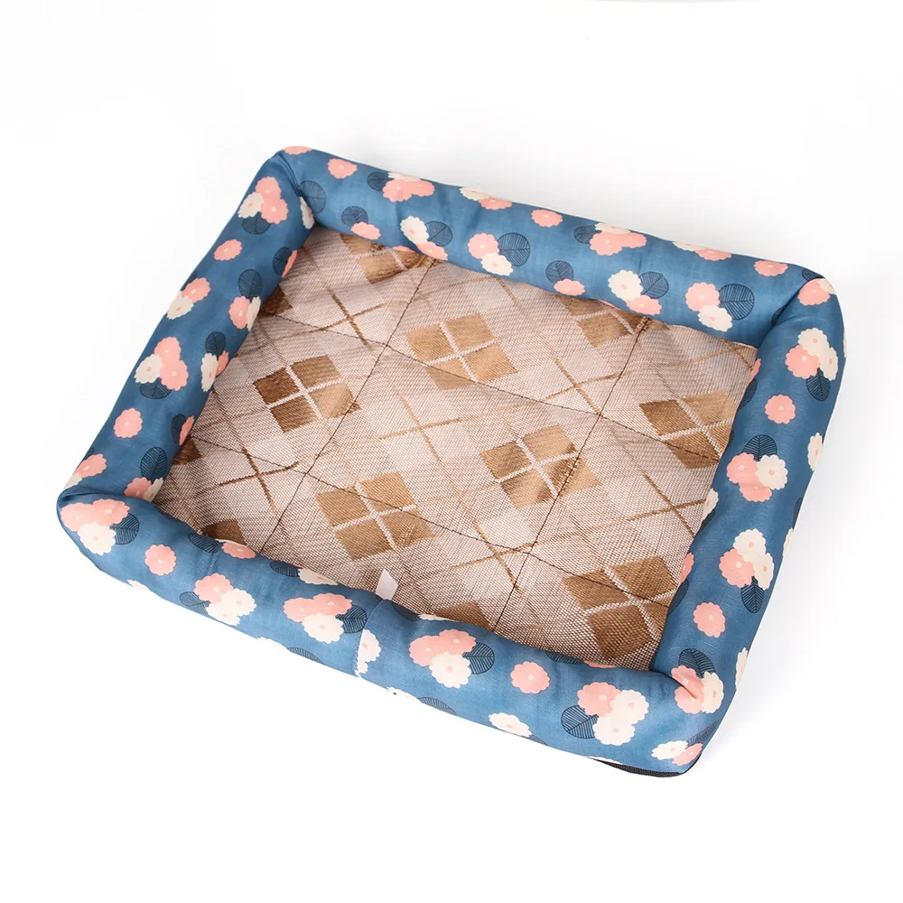 Print Summer Ice Silk Pet Dog Cooling Mat For Cat Dogs Floor Mats Blanket Sleeping Bed Cushion Cold Pad 4 Size Pet Supplie
Print Summer Ice Silk Pet Dog Cooling Mat For Cat Dogs Floor Mats Blanket Sleeping Bed Cushion Cold Pad 4 Size Pet Supplie
