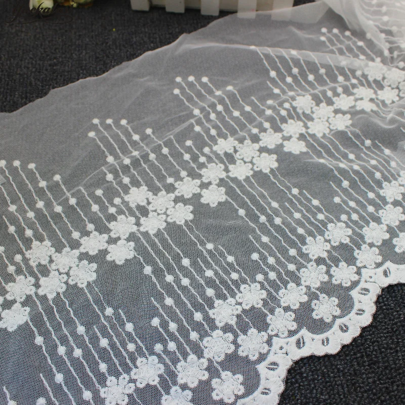 YACKALASI Cotton Lace Embroidered Appliqued 3D Floral White Soft Tulle Lace Fabrics Scalloped Sewing Apparel Trims 30CM
YACKALASI Cotton Lace Embroidered Appliqued 3D Floral White Soft Tulle Lace Fabrics Scalloped Sewing Apparel Trims 30CM