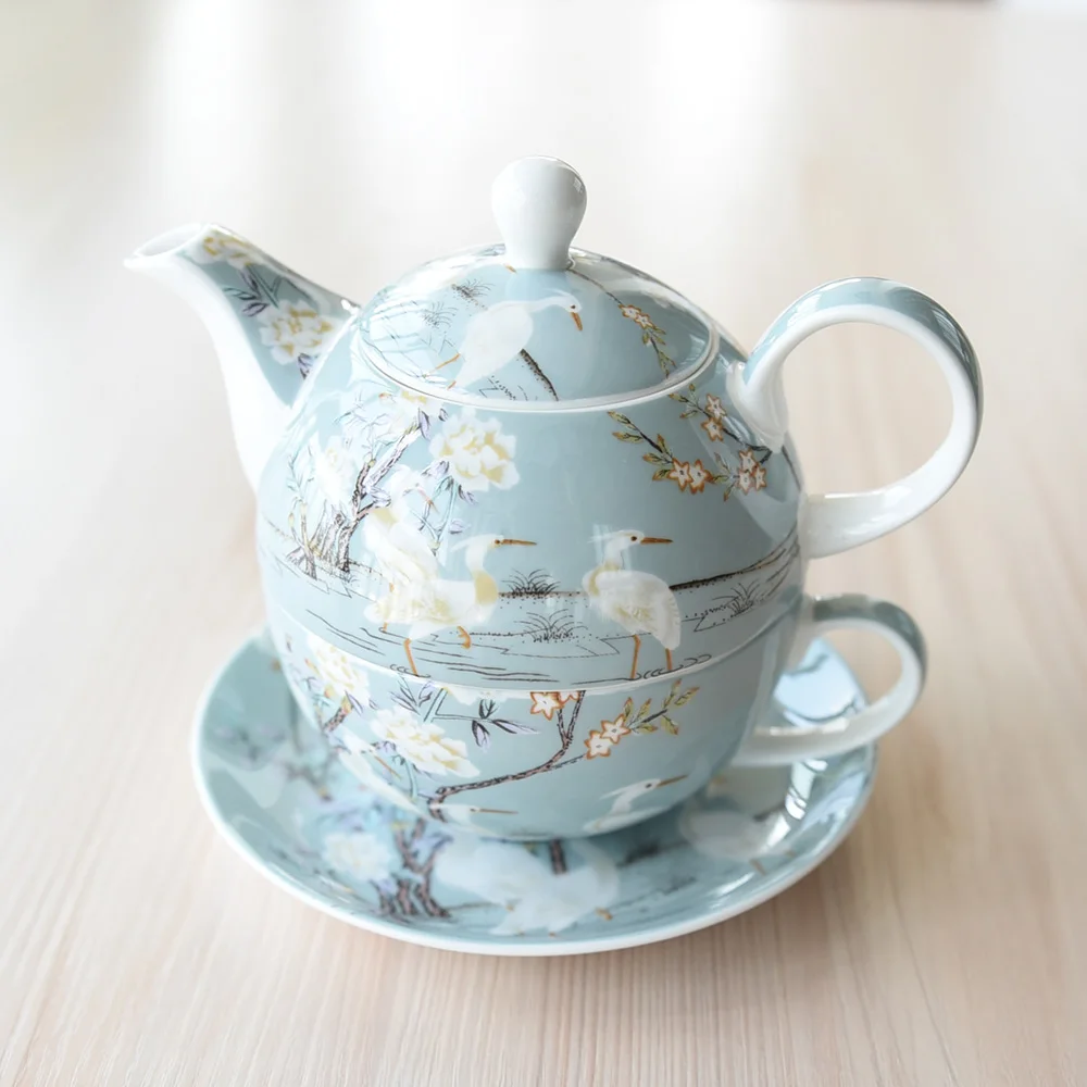 British Bone porcelain Tea Set Single Cup Pot Afternoon Tea Set Teapot Cup dish classical Ceramic TEA SET
British Bone porcelain Tea Set Single Cup Pot Afternoon Tea Set Teapot Cup dish classical Ceramic TEA SET