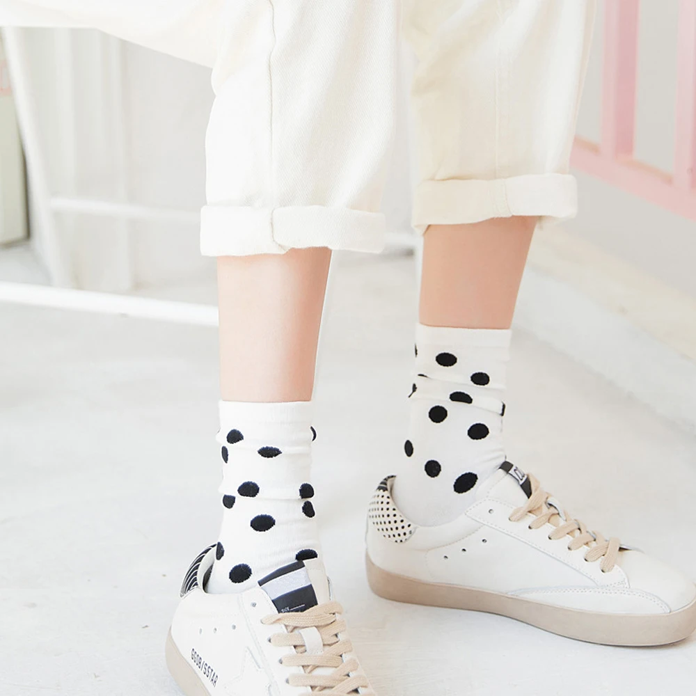 Women Socks 2019 Autumn Winter New Harajuku Fashion Korean Cute Trendy Colored Dot Street Crew Socks Lovely Polka Dot Casual Sox
Women Socks 2019 Autumn Winter New Harajuku Fashion Korean Cute Trendy Colored Dot Street Crew Socks Lovely Polka Dot Casual Sox