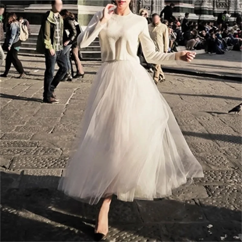 The new seasons Korean version of the long section of net veil tutu skirt female high waist skirts Women's fashion casual sprin
The new seasons Korean version of the long section of net veil tutu skirt female high waist skirts Women's fashion casual sprin