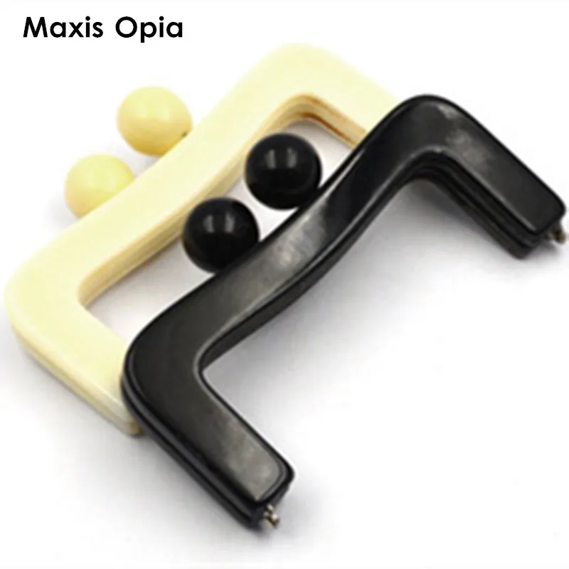 20 cm or 18 cm Acrylic Big Ball Clasp Beige black Color Acrylic Resin Plastic Purse Frame Obag Handle Acrylic Sewing Purse Frame
20 cm or 18 cm Acrylic Big Ball Clasp Beige black Color Acrylic Resin Plastic Purse Frame Obag Handle Acrylic Sewing Purse Frame