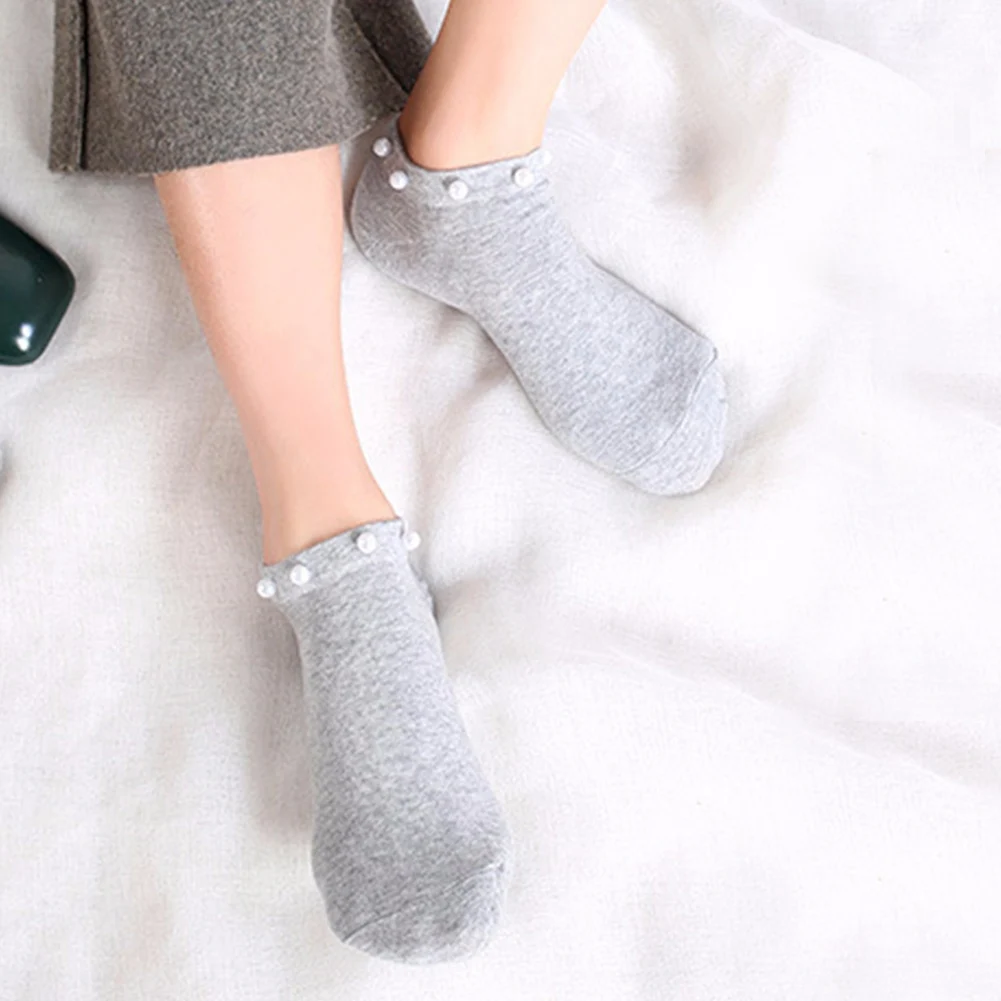 1Pair Fashion Woman Pearls Short Casual Socks For Women Solid Color Cotton Ankle Socks Ladies Female Short Socks 2020 Summer
1Pair Fashion Woman Pearls Short Casual Socks For Women Solid Color Cotton Ankle Socks Ladies Female Short Socks 2020 Summer
