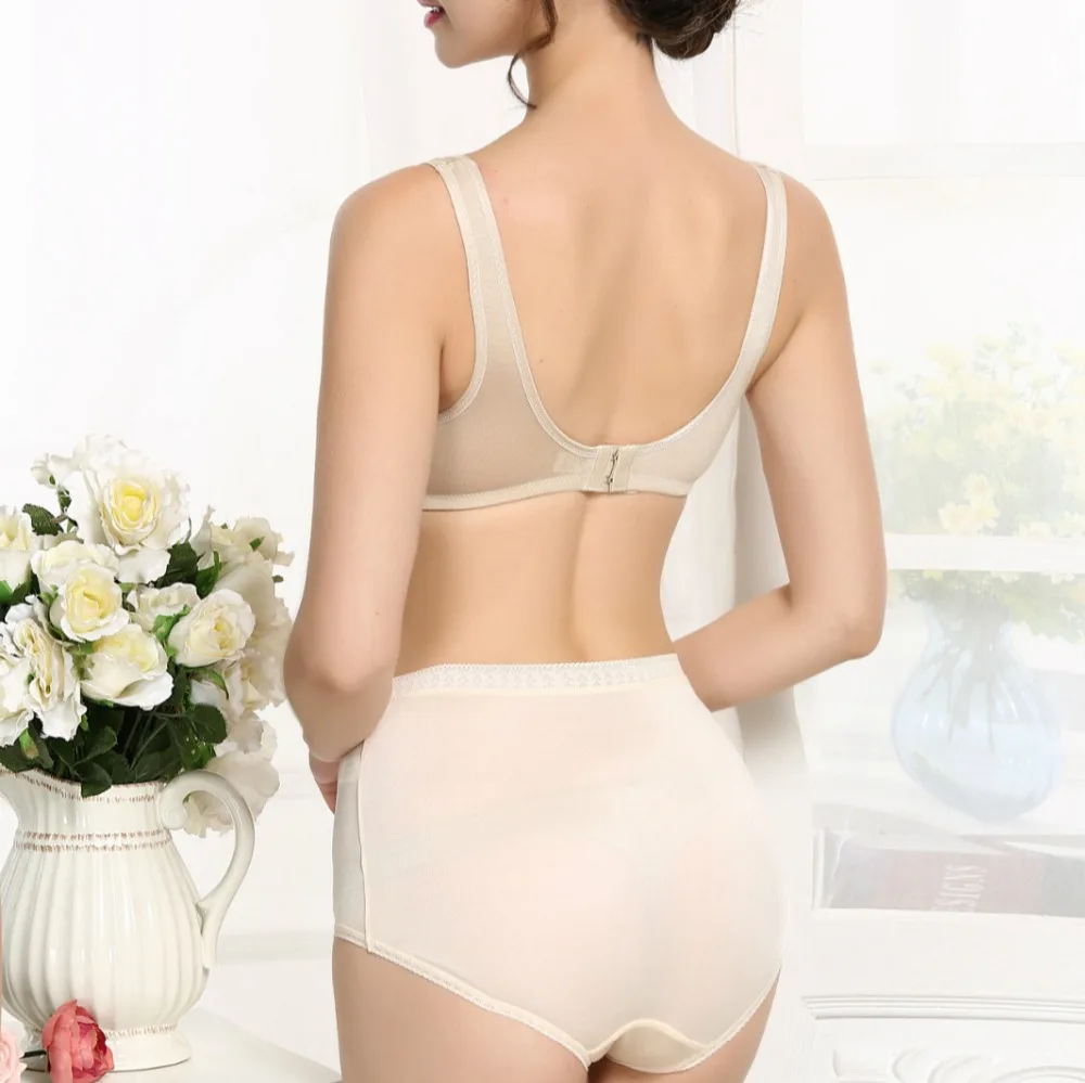 LVFAN Sexy High Waist Plus Size Lace Pants No Trace Nature Silk Hips Abdomen Breathable Sweaty Soft Lingerie Panties TGG-007
LVFAN Sexy High Waist Plus Size Lace Pants No Trace Nature Silk Hips Abdomen Breathable Sweaty Soft Lingerie Panties TGG-007