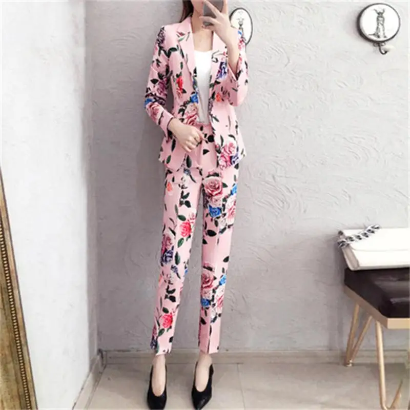 Fashion printing suit suit female New high-end temperament Slim printing small suit + pants two-piece women professional wear
Fashion printing suit suit female New high-end temperament Slim printing small suit + pants two-piece women professional wear