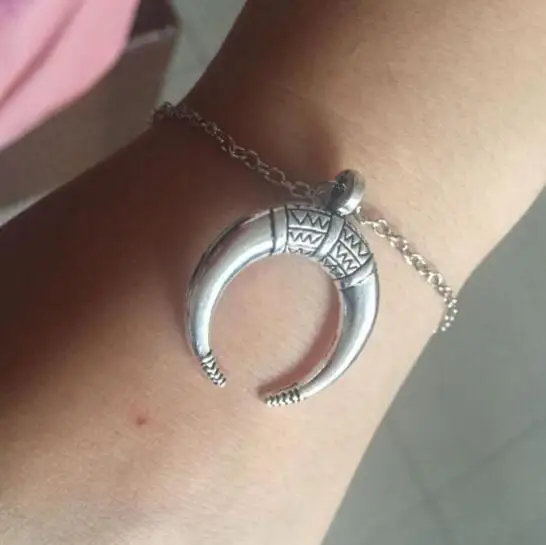 sl 0127 Crescent-shaped pendant bracelet fashion jewelry punk women wholesale 2017 hot retro clothing accessori | Украшения и