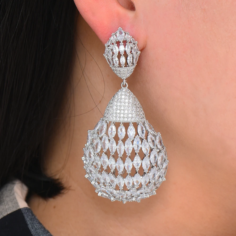 SisCathy 2019 New Fashion Jewelry Elegant Statement Water Drop Earrings For Women Charms Full Cubic Zirconia Dangle Earrings
SisCathy 2019 New Fashion Jewelry Elegant Statement Water Drop Earrings For Women Charms Full Cubic Zirconia Dangle Earrings