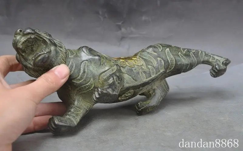 christmas old china fengshui bronze gilt animal zodiac tiger beast roaring lucky statue halloween
christmas old china fengshui bronze gilt animal zodiac tiger beast roaring lucky statue halloween