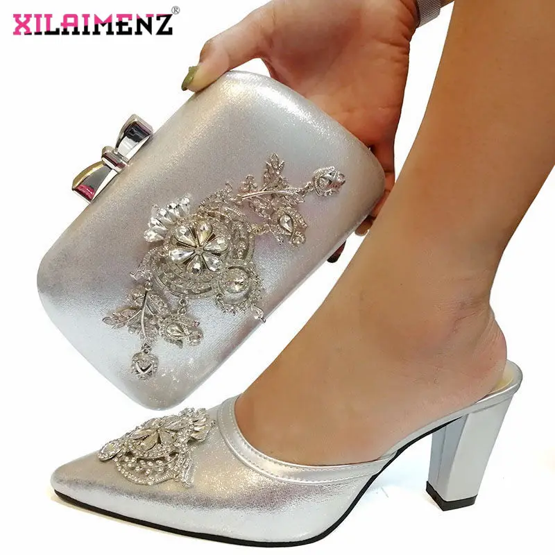 2019 Retro Style Silver Color Shoes and Bag Sets African Women Shoes with Matching Bags Ladies Slipper for Royal Wedding
2019 Retro Style Silver Color Shoes and Bag Sets African Women Shoes with Matching Bags Ladies Slipper for Royal Wedding
